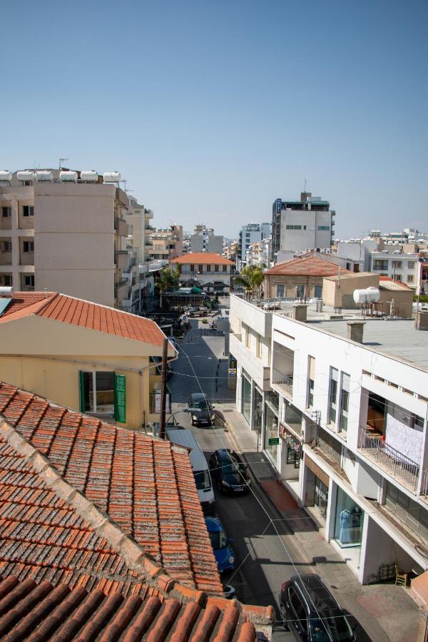 Appartamento Lakis Court Larnaca Esterno foto